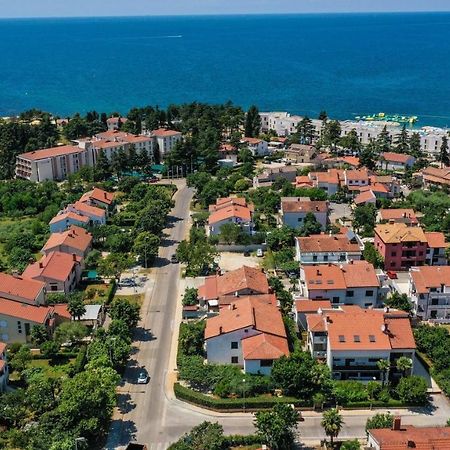Apartment Nola By Rent Istria Porec Esterno foto