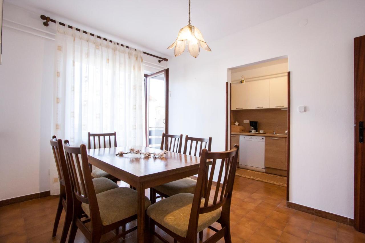 Apartment Nola By Rent Istria Porec Esterno foto