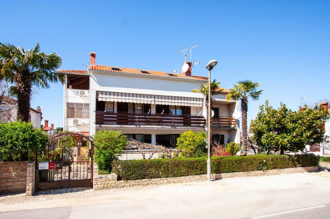 Apartment Nola By Rent Istria Porec Esterno foto